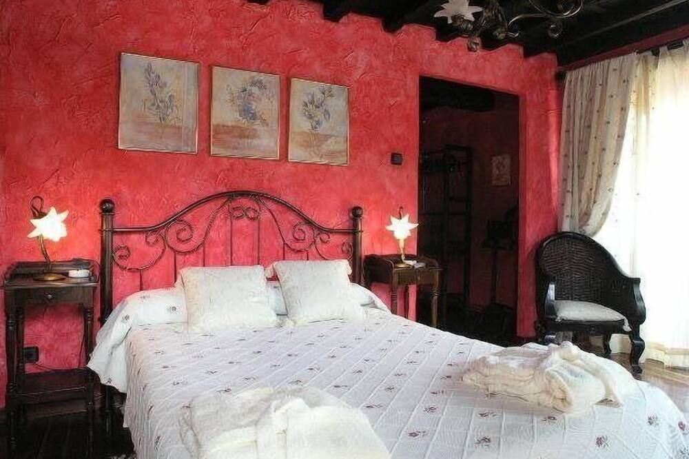 Photo of Bedroom in Cos