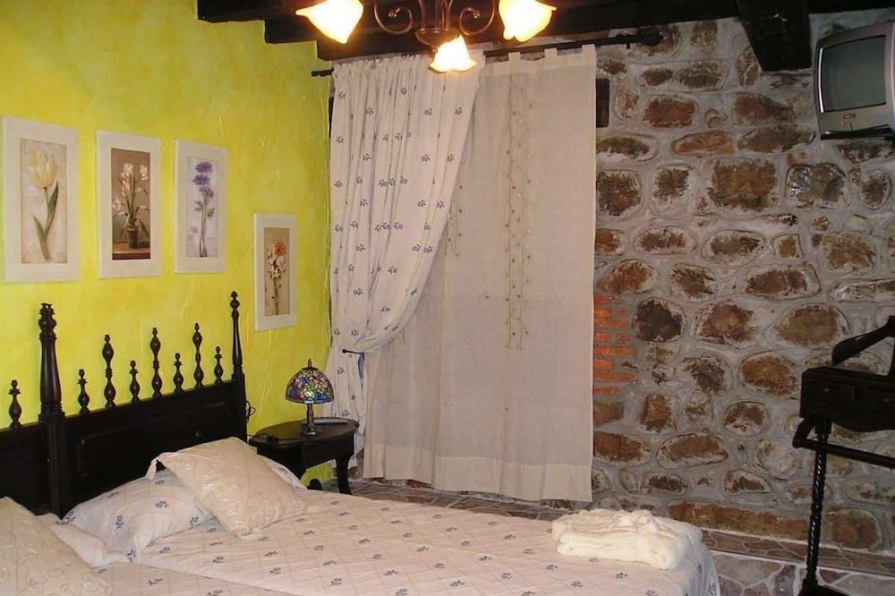Photo of Bedroom in Cos