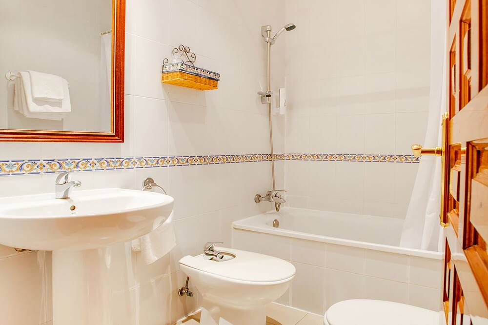 Photo of Bathroom in Tudela de Duero