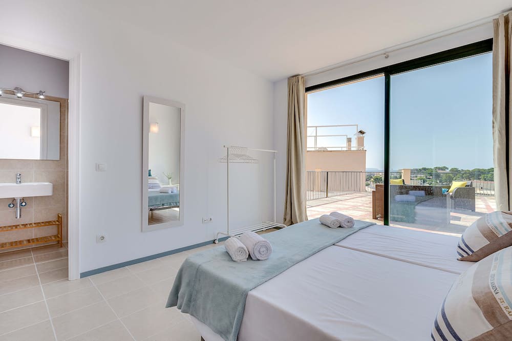 Photo of Bedroom in Calamayor