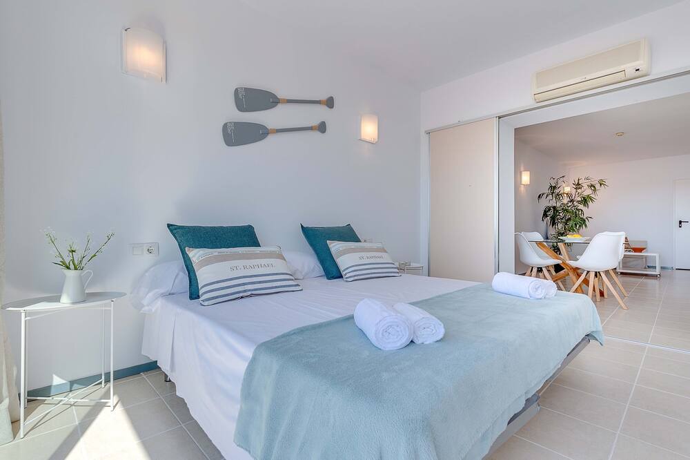 Photo of Bedroom in Calamayor