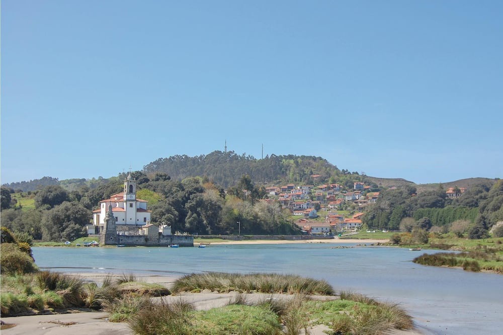 Photo of Others in Bricia