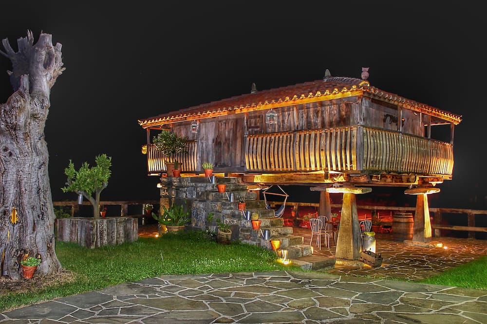 Photo of Outdoor in Corigos