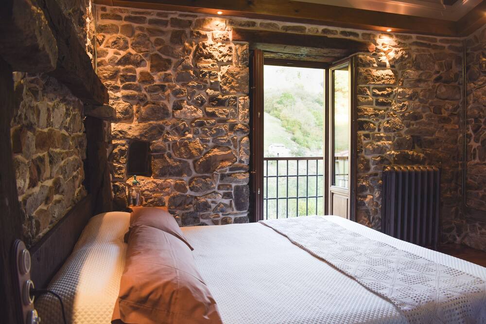 Photo of Bedroom in Corigos