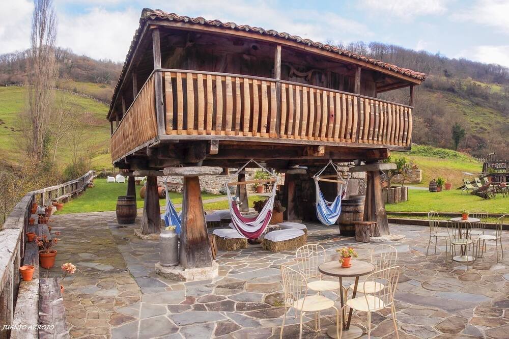 Photo of Outdoor in Corigos