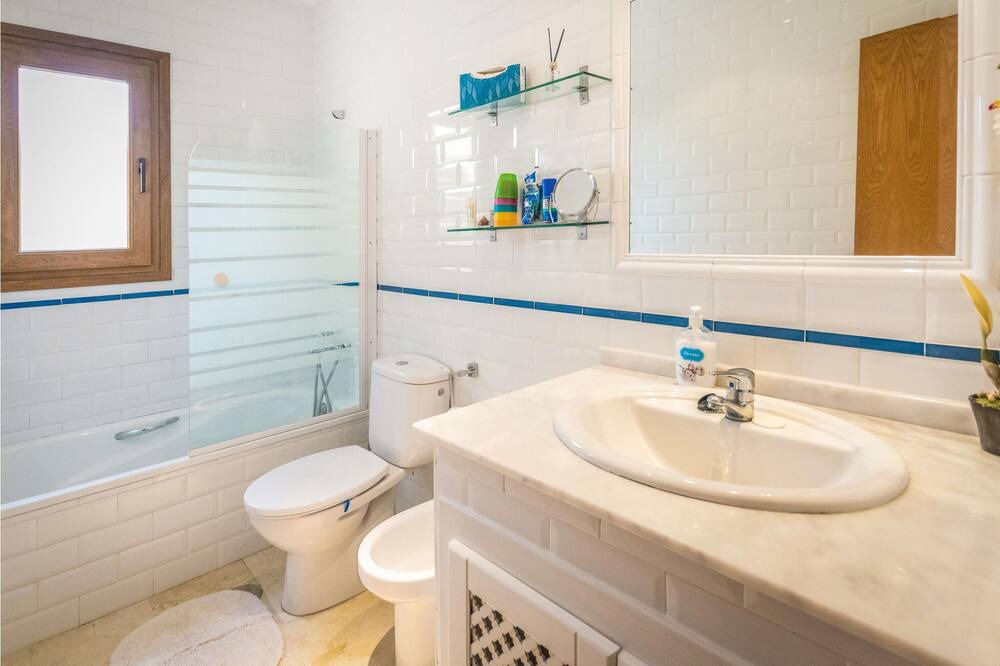 Photo of Bathroom in Algorfa