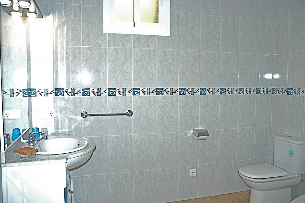 Photo of Bathroom in Biniaraix