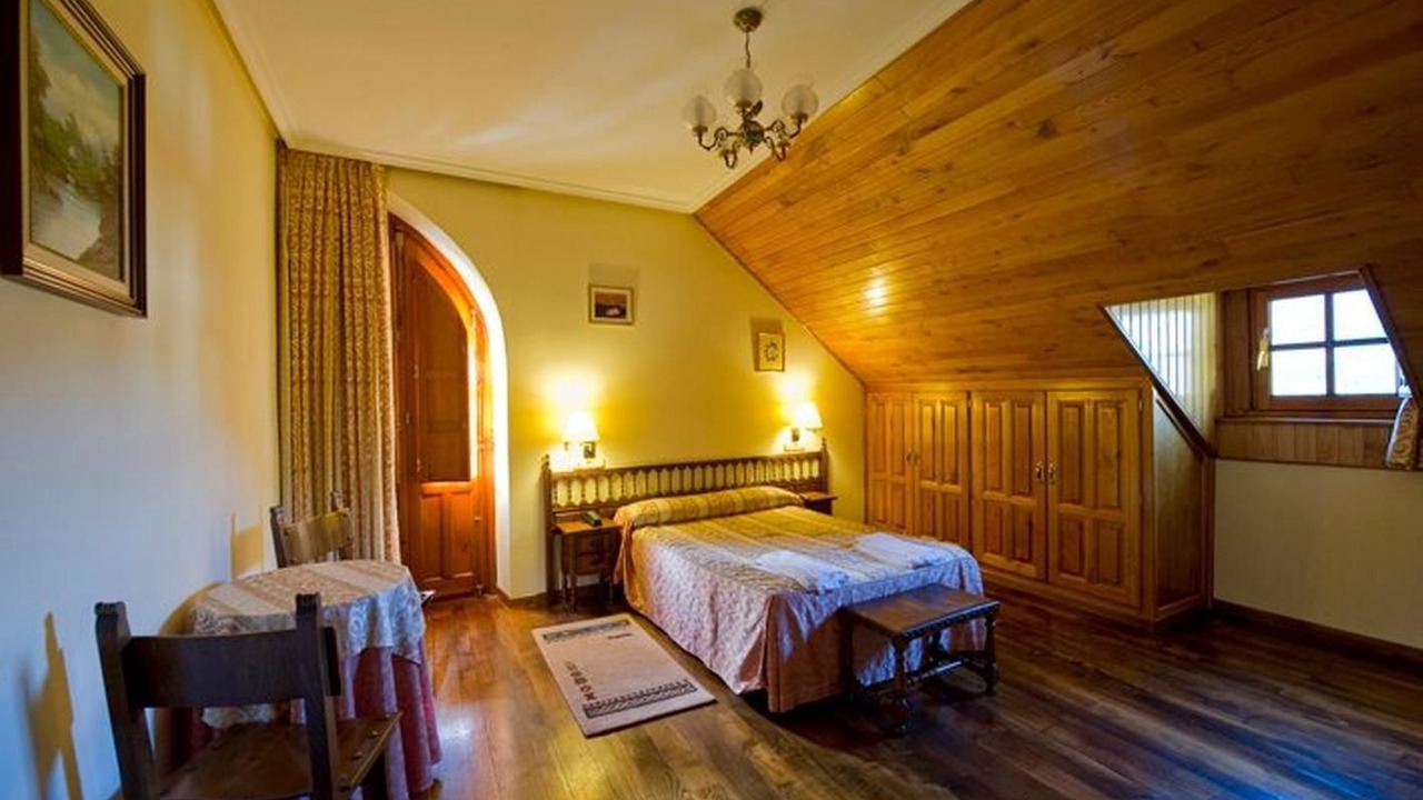 Photo of Bedroom in Limes
