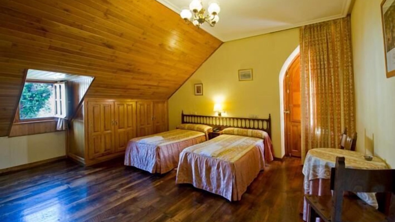 Photo of Bedroom in Limes