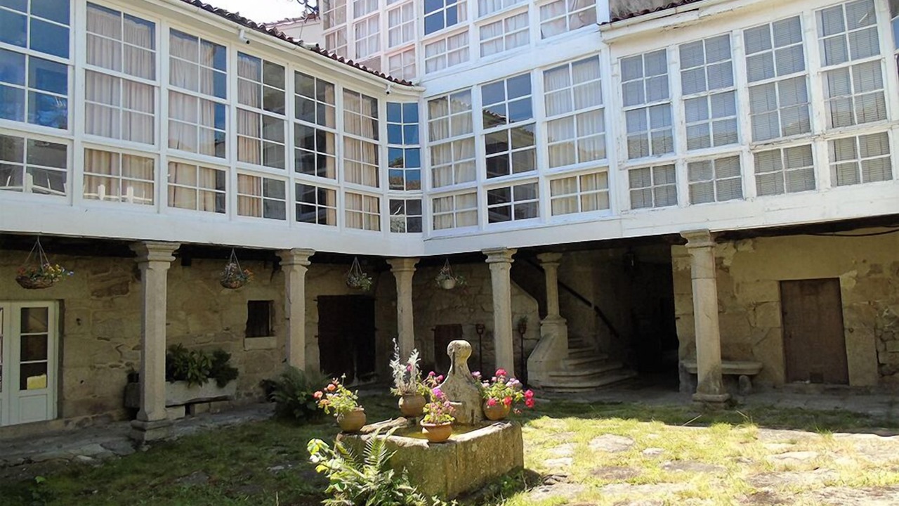 Photo of Patio Balcony in Puebla de Trives