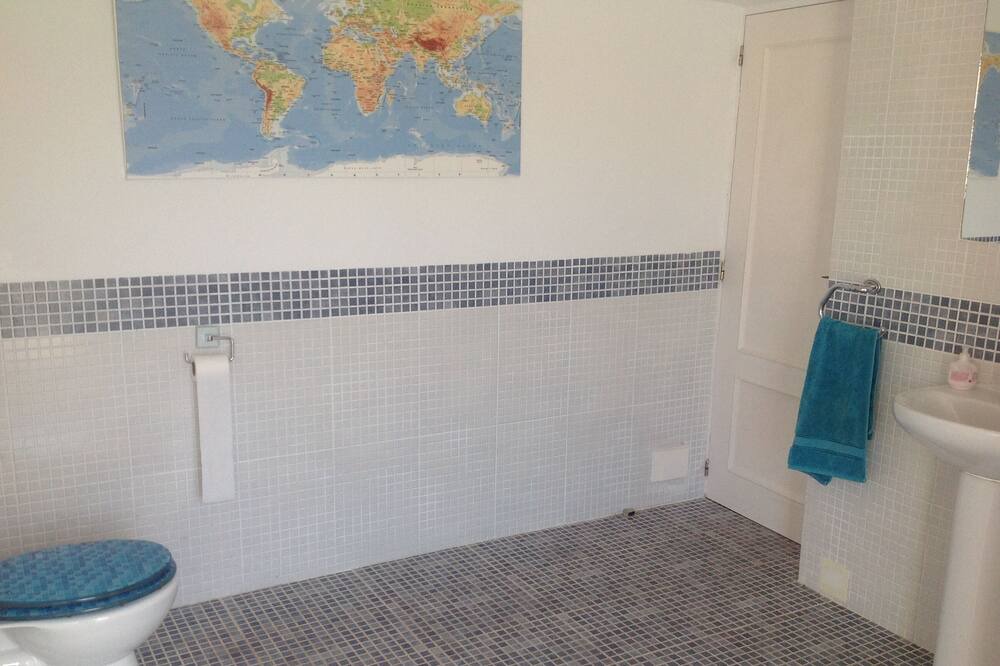 Photo of Bathroom in Cunas