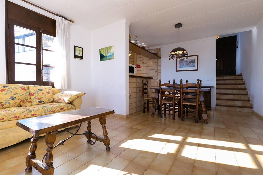 Photo of Livingroom in Almadraba-Canyelles