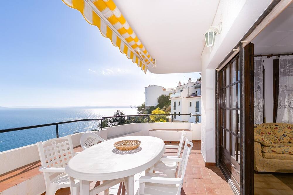 Photo of Patio Balcony in Almadraba-Canyelles