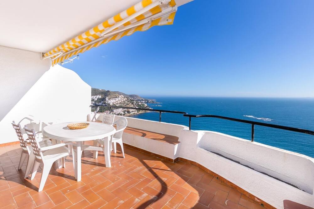 Photo of Patio Balcony in Almadraba-Canyelles
