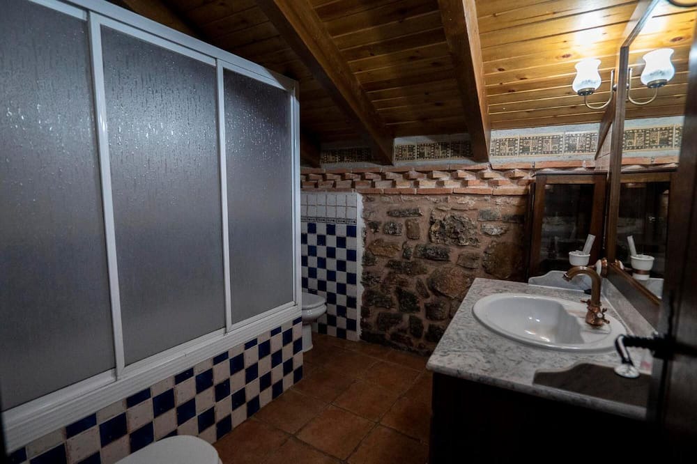 Photo of Bathroom in Molina de Aragon