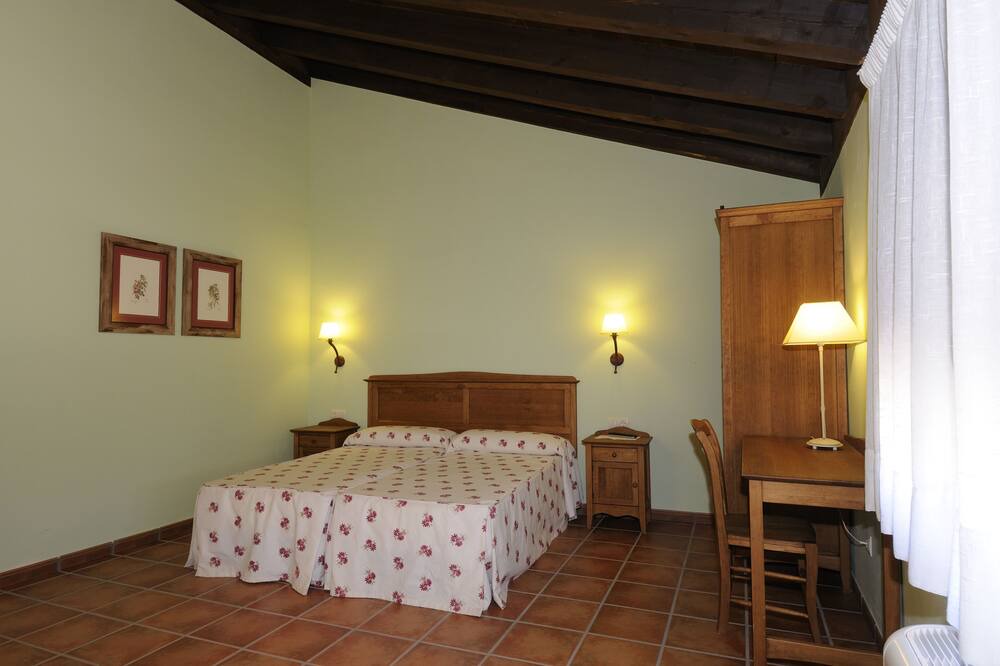 Photo of Bedroom in Deza