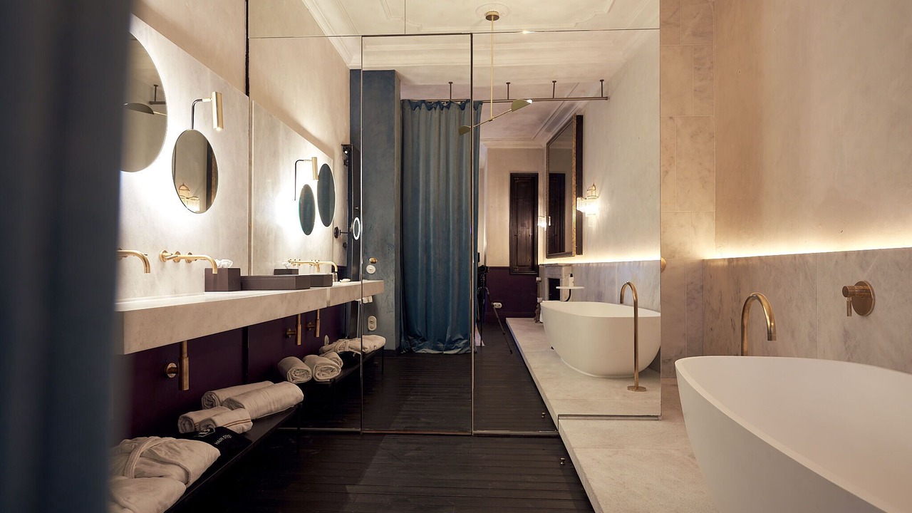 Photo of Bathroom in La Llotja-Born