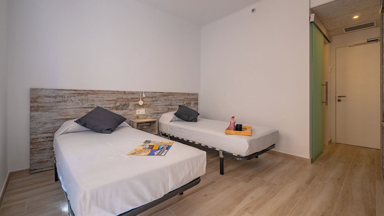 Photo of Bedroom in Roses Town Center