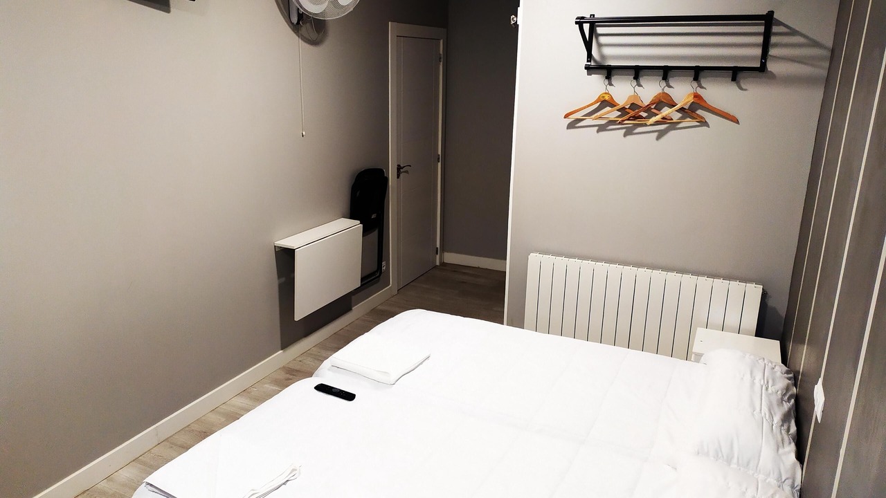 Photo of Bedroom in Logrono Historic Centre