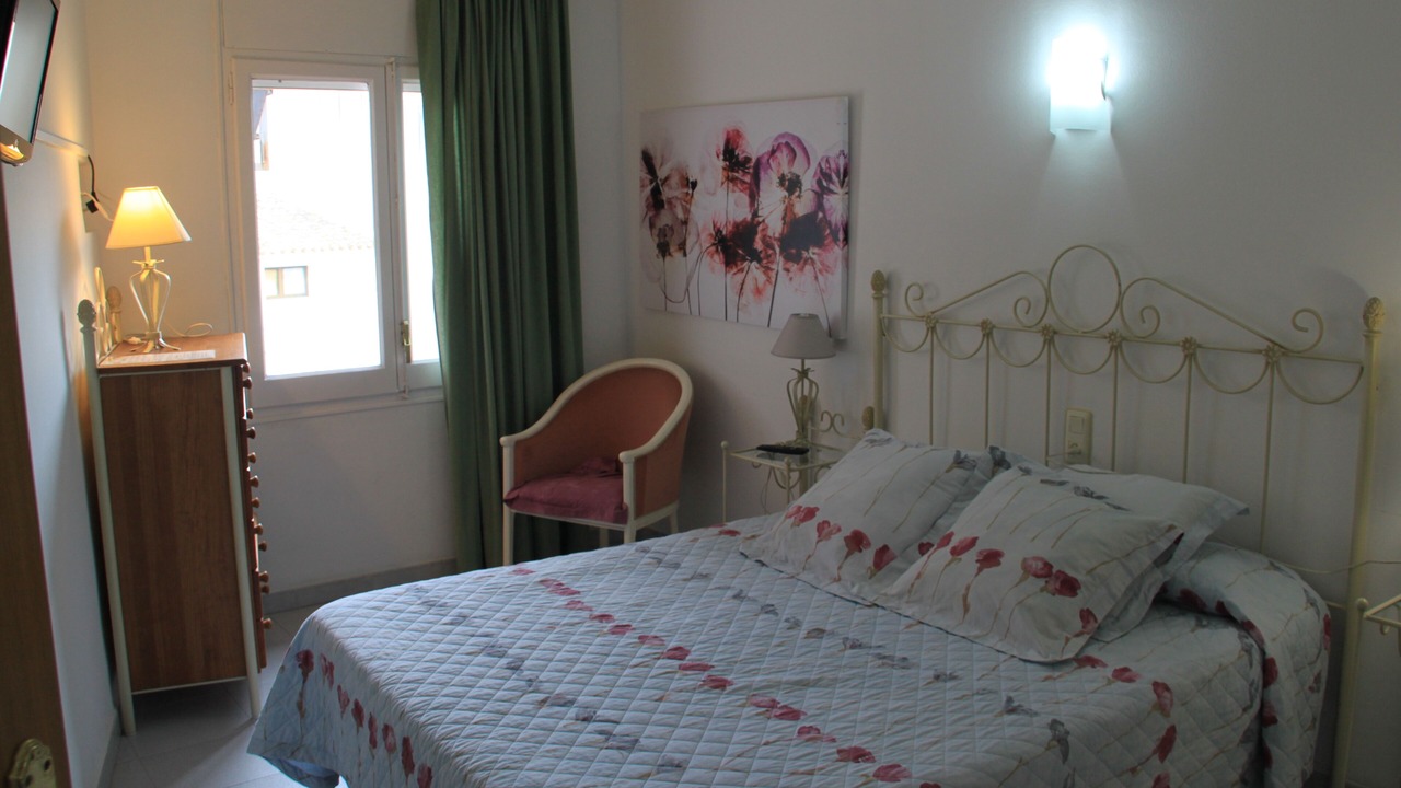 Photo of Bedroom in Santa Coloma de Farners