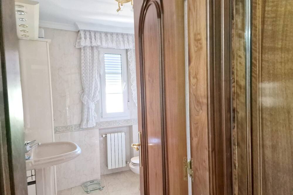 Photo of Bathroom in Almazcara