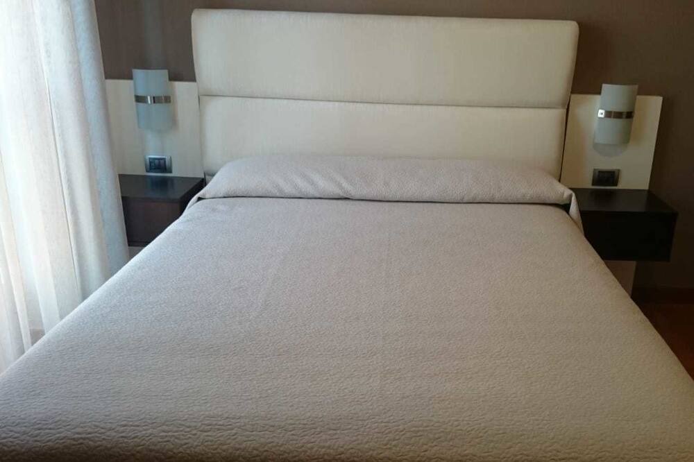 Photo of Bedroom in Viveiro
