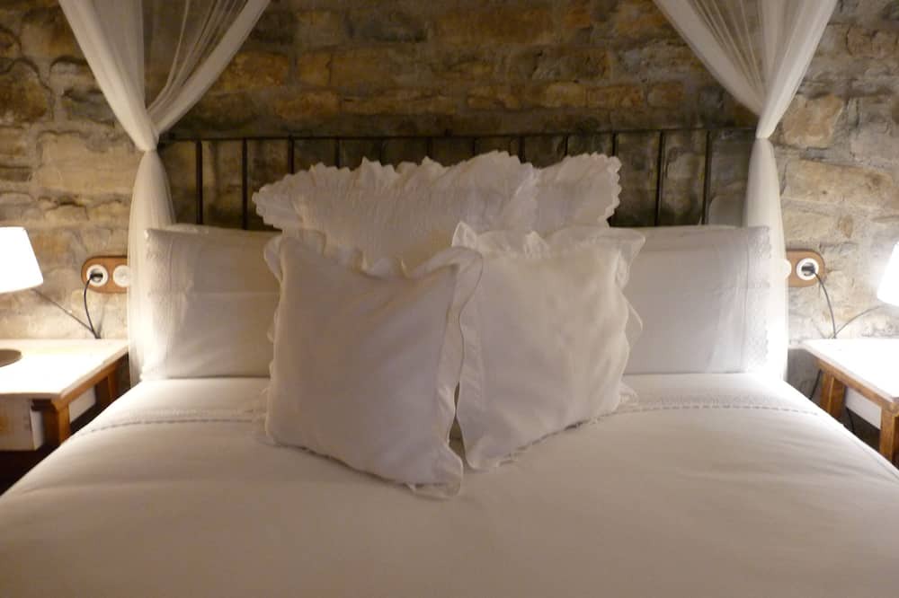 Photo of Bedroom in Coscojuela de Sobrarbe