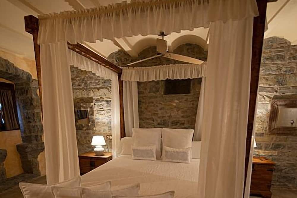 Photo of Bedroom in Coscojuela de Sobrarbe
