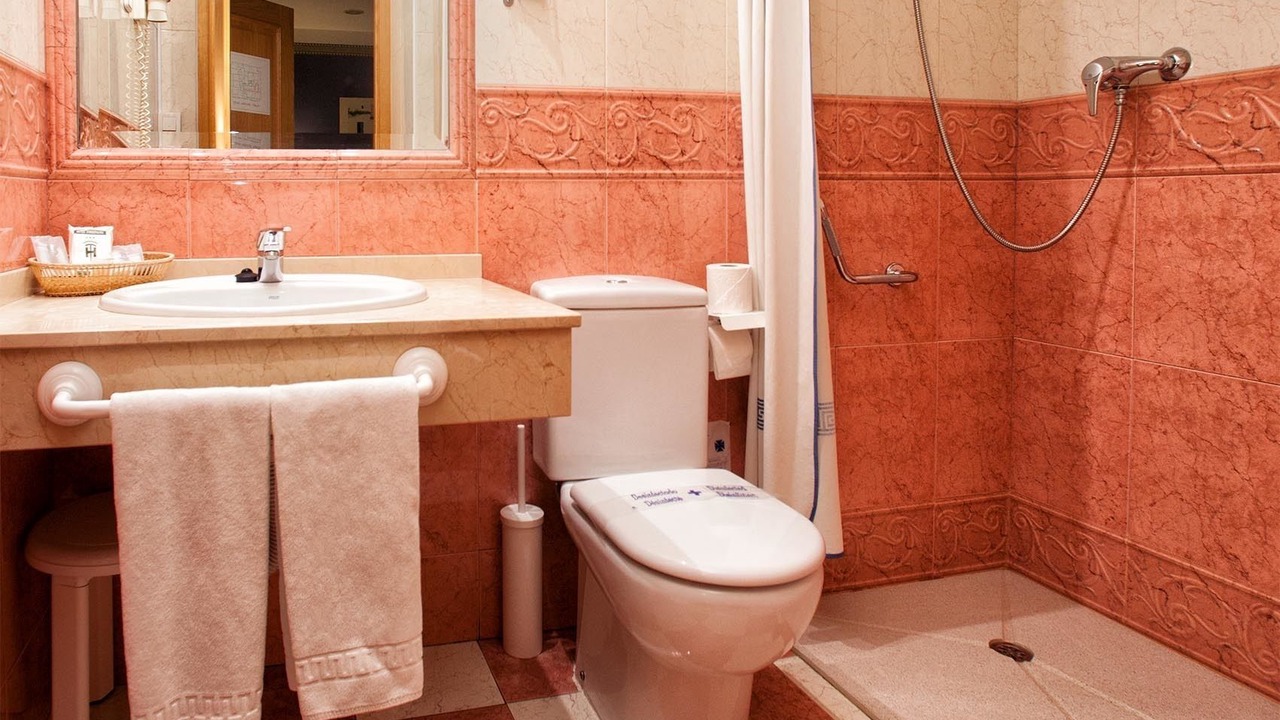 Photo of Bathroom in Alcala la Real