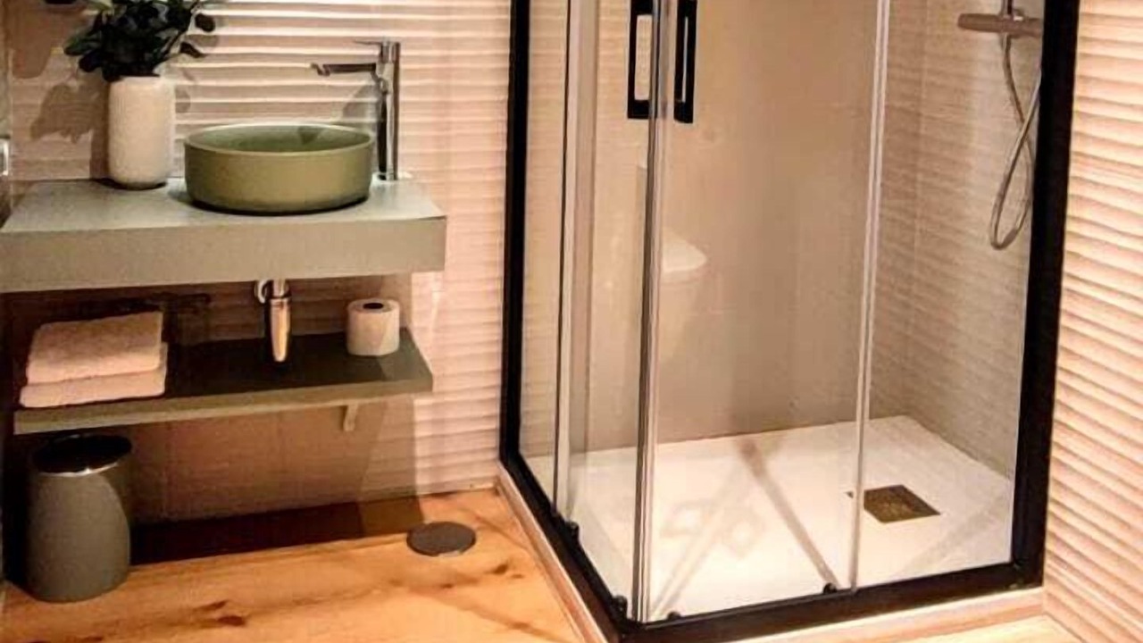 Photo of Bathroom in Literary Quarter