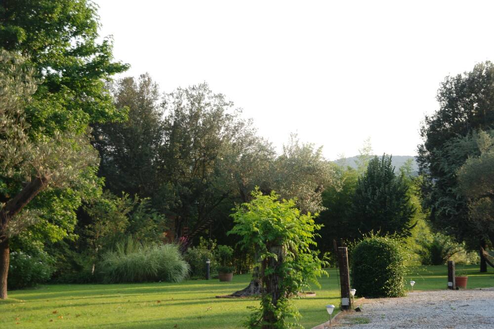 Photo of Outdoor in Cornella del Terri