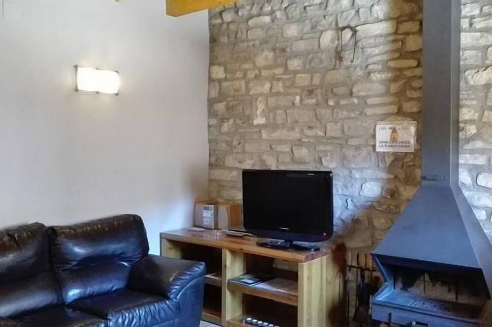 Photo of Bedroom in Montfalco Murallat