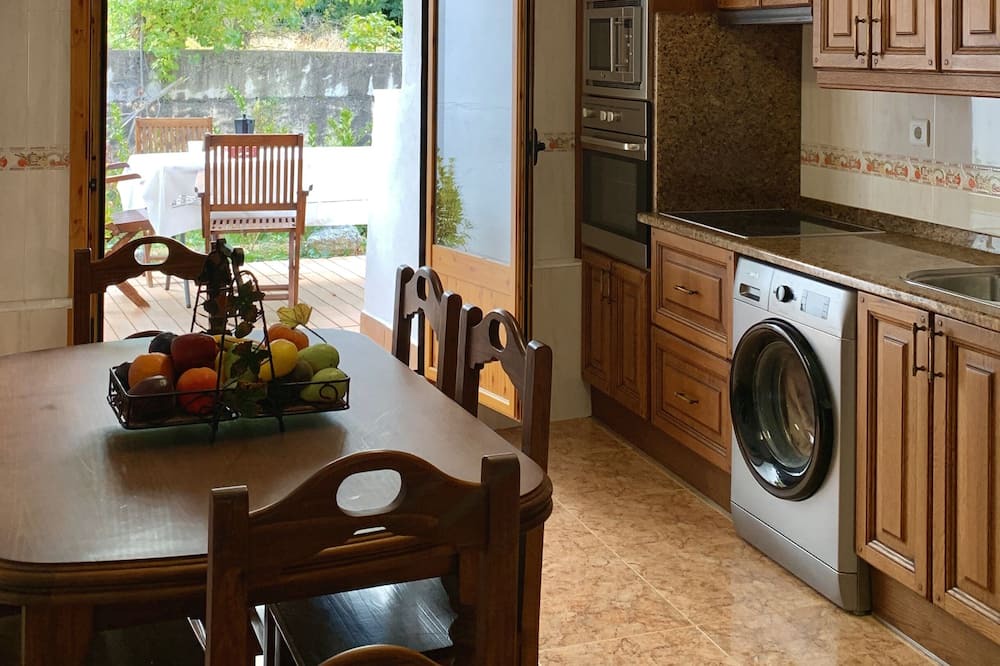 Photo of Kitchen in Torrijo de la Canada