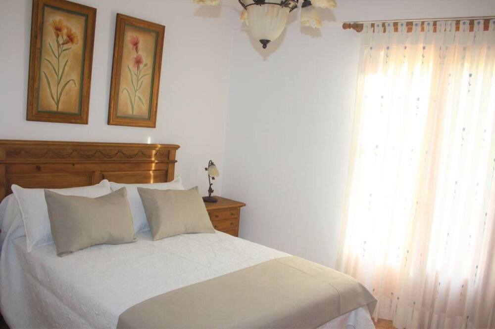 Photo of Bedroom in Torrijo de la Canada