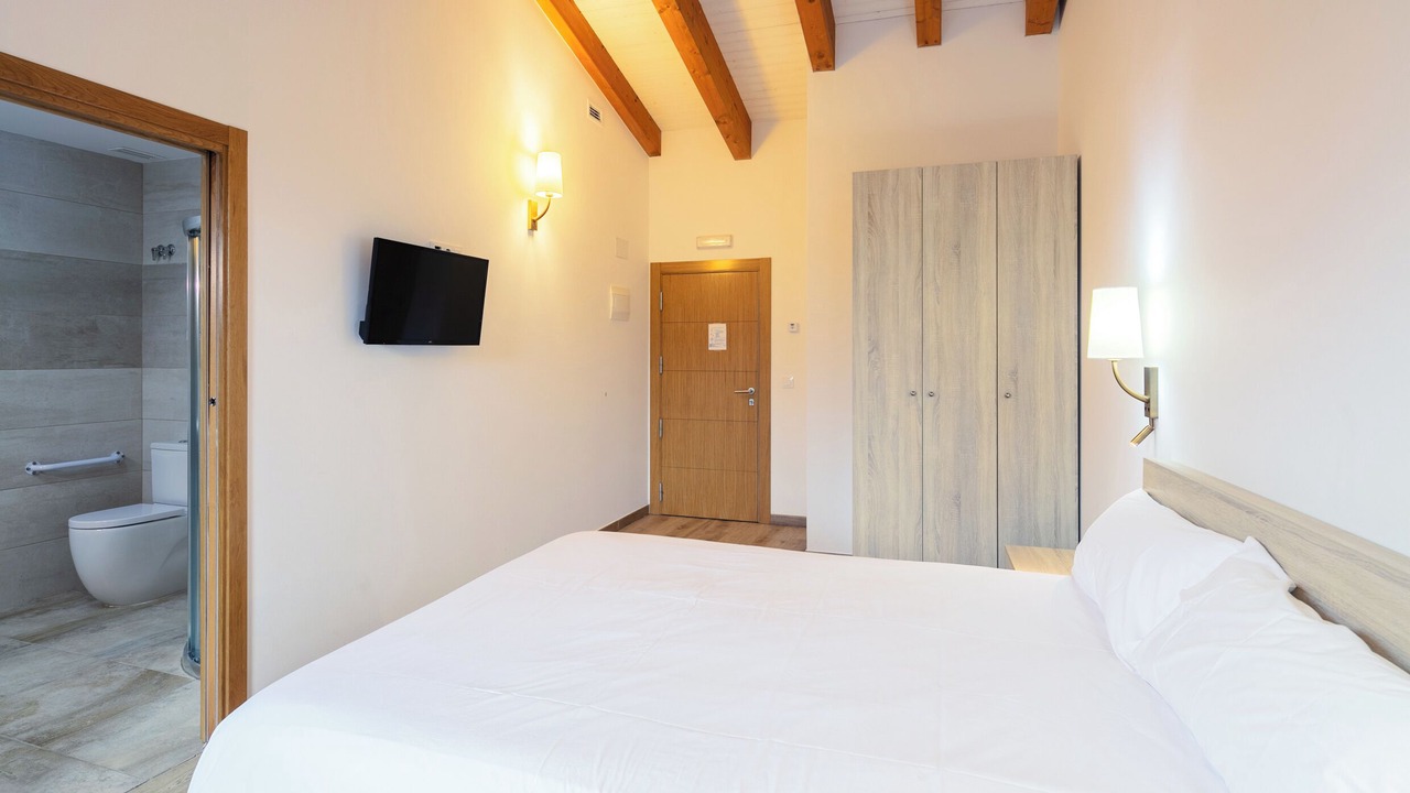 Photo of Bedroom in Viana do Bolo