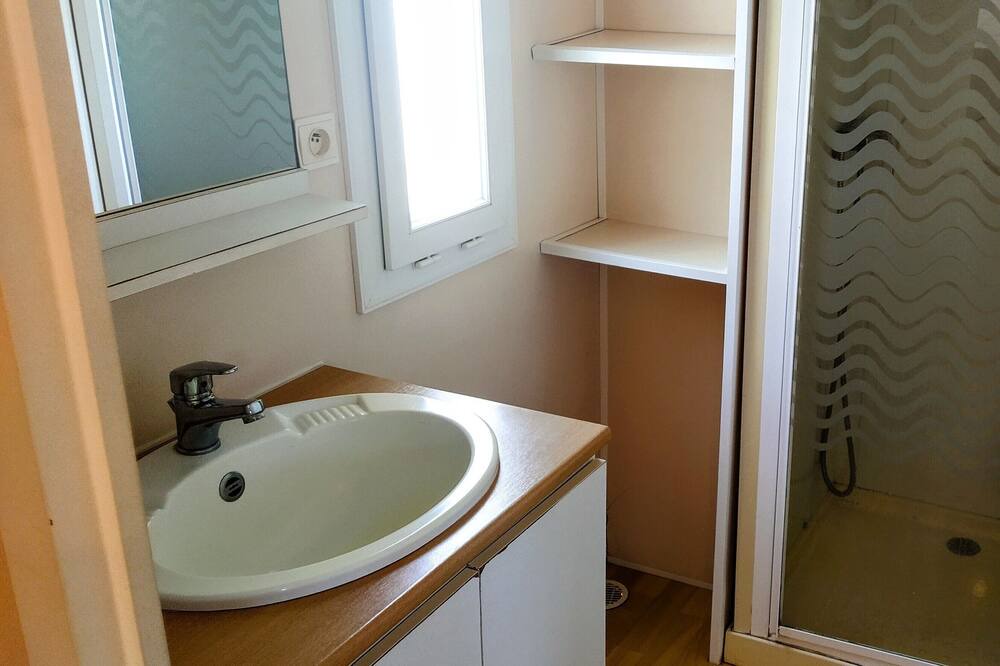 Photo of Bathroom in Perin