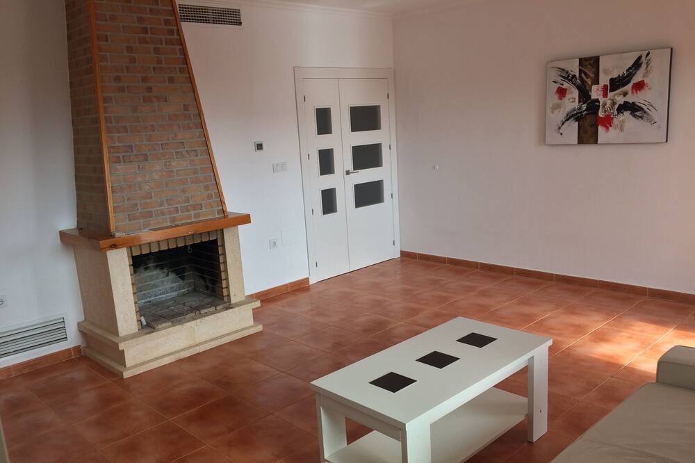 Photo of Livingroom in Perin