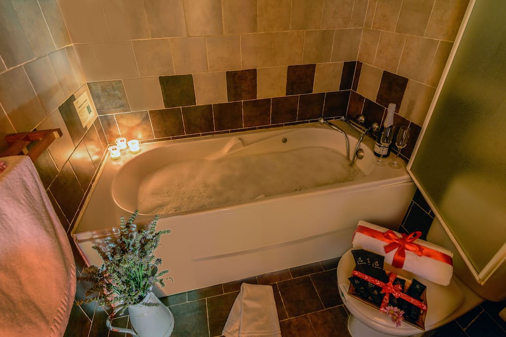 Photo of Bathroom in Benllera