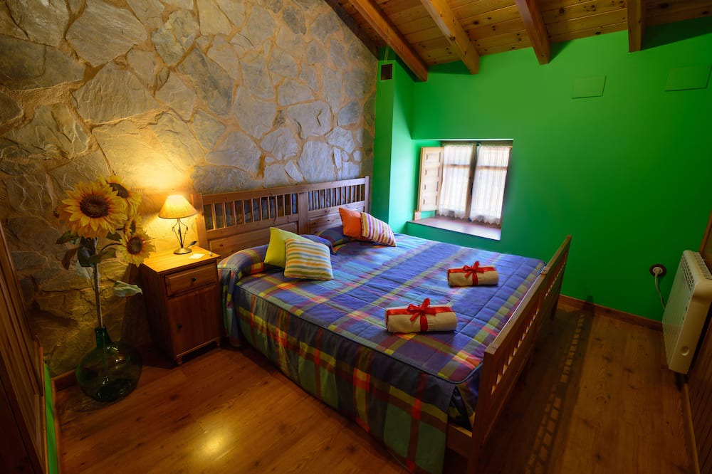 Photo of Bedroom in Benllera