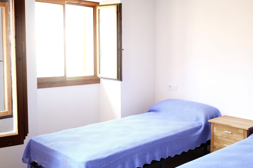 Photo of Bedroom in Portol