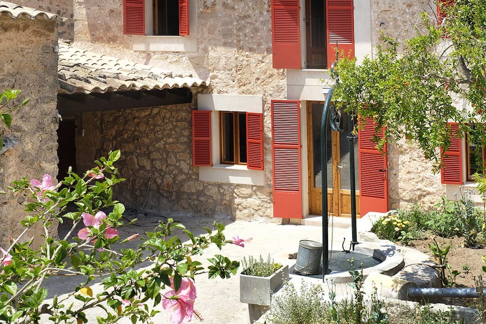 Photo of Outdoor in Portol