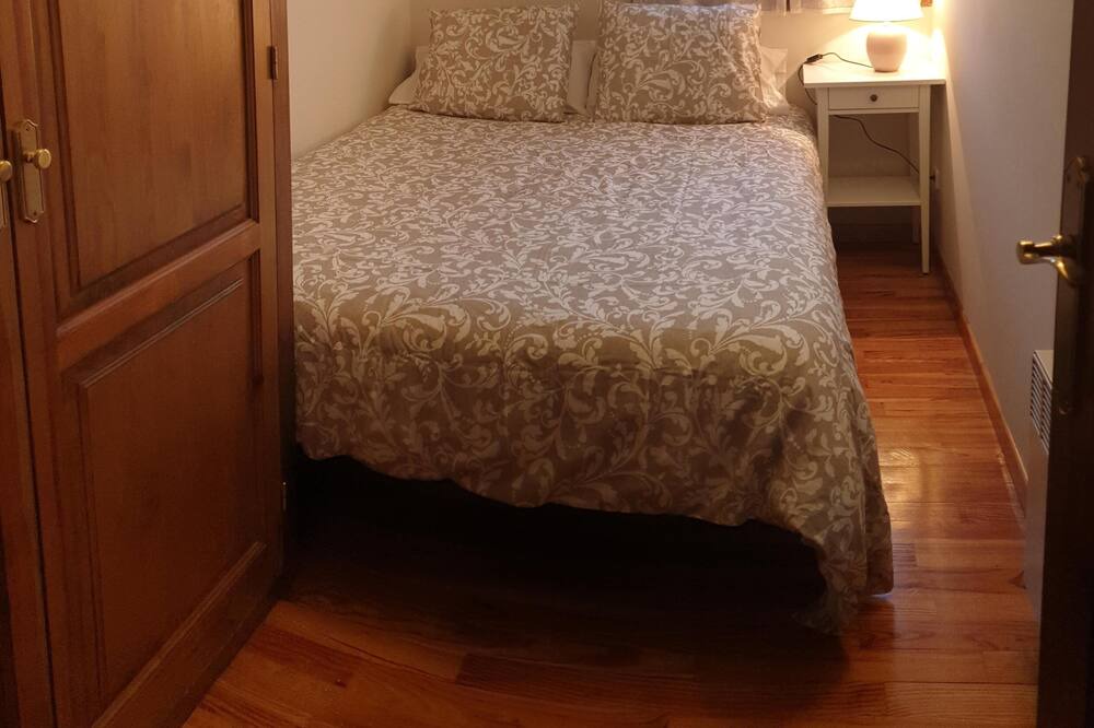 Photo of Bedroom in Llivia