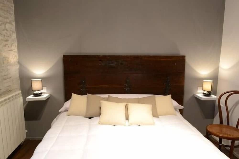 Photo of Bedroom in Goni