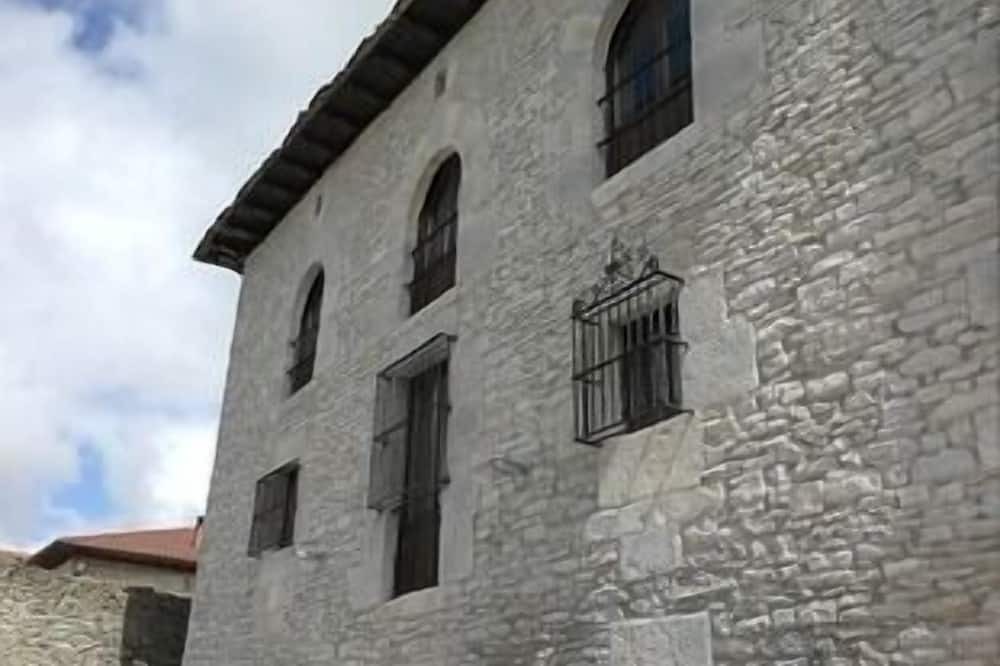 Photo of Outdoor in Goni