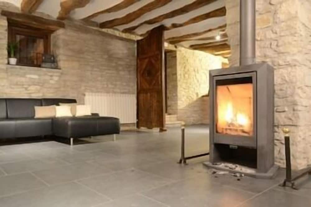 Photo of Livingroom in Goni