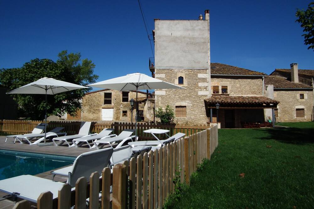 Photo of Outdoor in Corts
