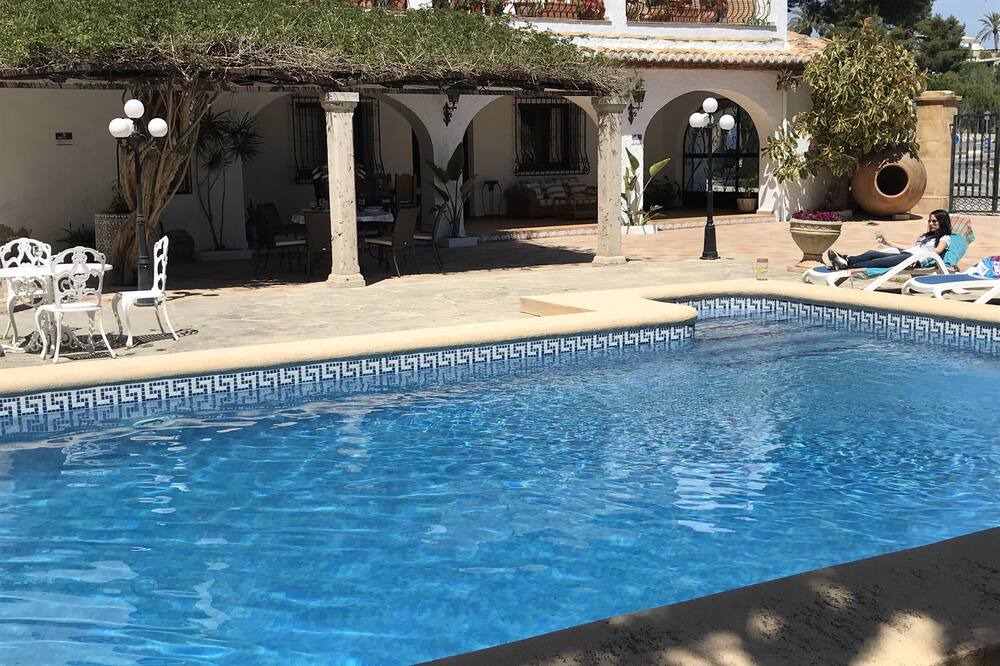 Photo of Outdoor in Paratella