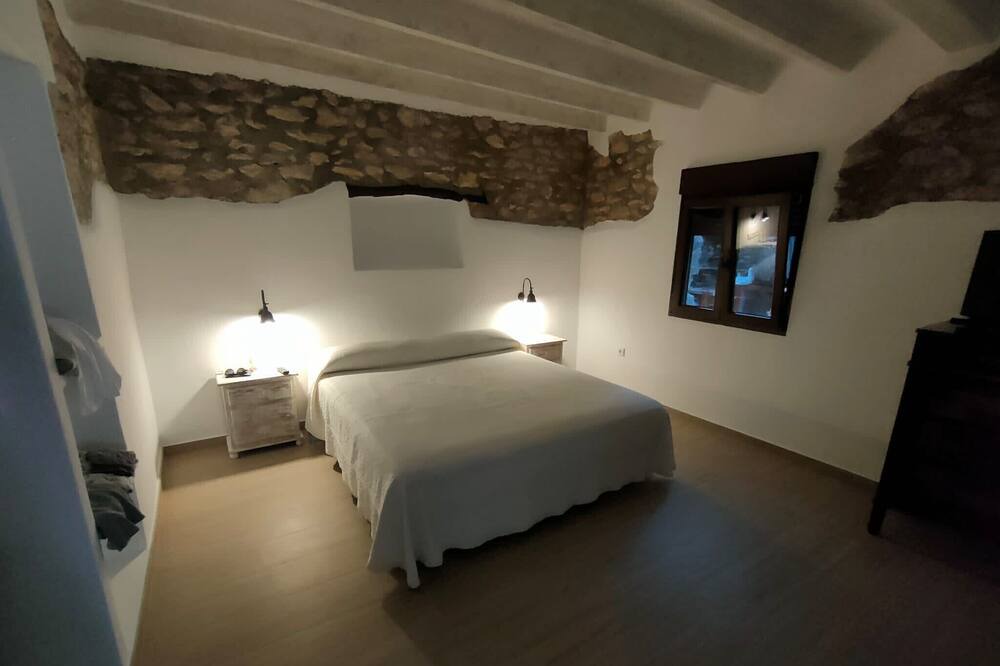 Photo of Bedroom in Paratella