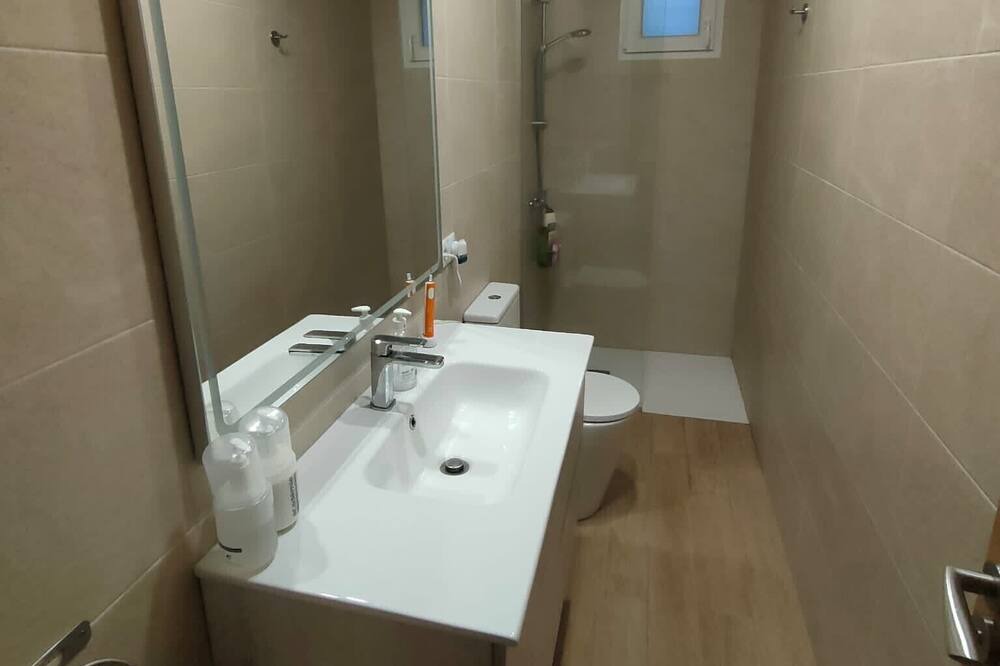 Photo of Bathroom in Paratella