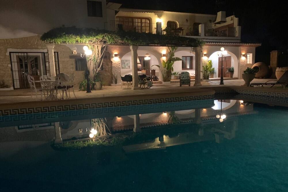 Photo of Outdoor in Paratella
